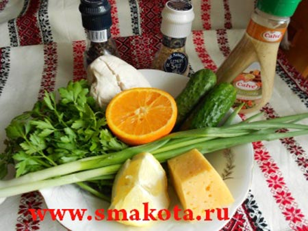 prazdnitsnuy salat s kyritsey праздничный салат с курицей 0 Праздничный салат с курицей, апельсином и пикантным соусом
