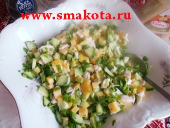 prazdnitsnuy salat s kyritsey праздничный салат с курицей  Праздничный салат с курицей, апельсином и пикантным соусом