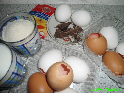 Кремовые яйца на Пасху