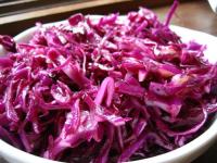 Как приготовить салат из капусты краснокочанной