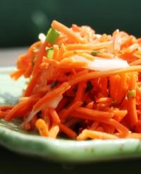 Салат из отварной рыбы с морковью