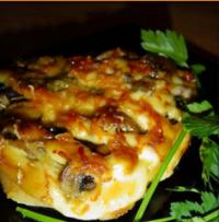 Рыба в духовке с сыром и грибами