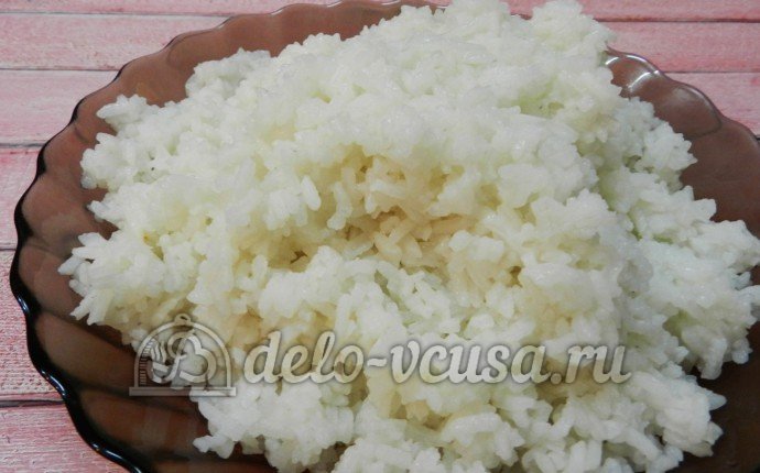 Рисовые крокеты: Сварить рис