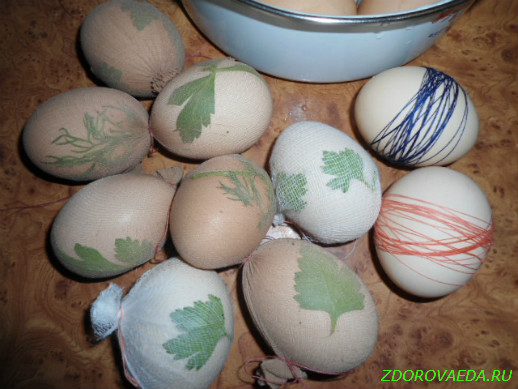 Как красить яйца на Пасху шелухой лука