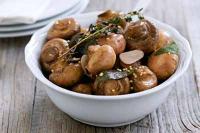 Салаты с маринованными грибами - 12 рецептов