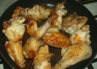 Как вкусно приготовить тушеную курицу - 2 рецепта