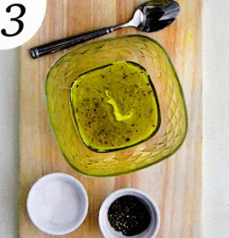 Рецепт как приготовить салат-торт из лосося с манго и авокадо